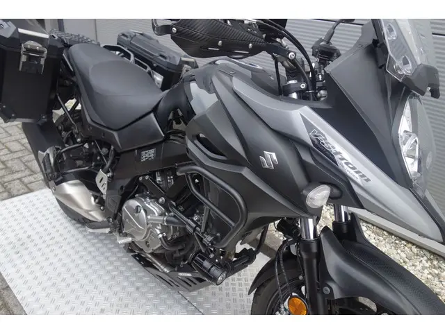 Suzuki V-Strom DL 650 ABS 2019 Benzine 8
