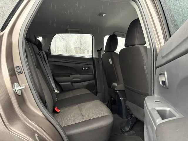 Mitsubishi ASX 1.6 Cleartec Invite+ 2014 Benzine 10