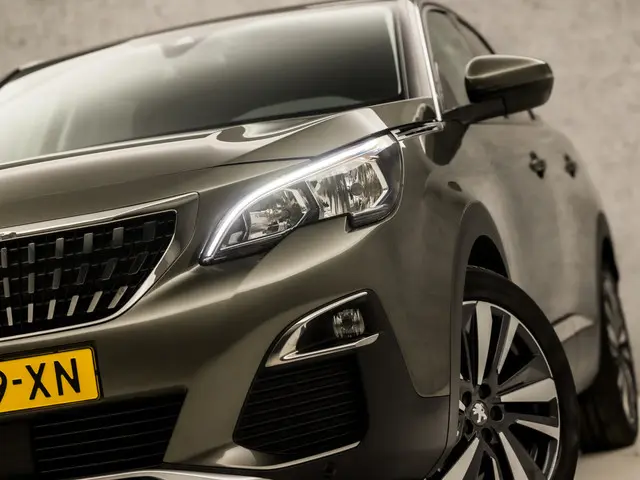 Peugeot 3008 1.2 PureTech Sport 2020 Benzine 13