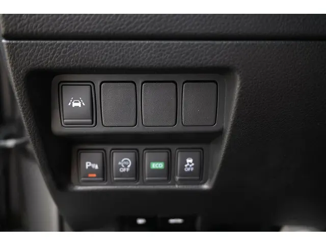 Nissan QASHQAI 1.2 Tekna |Pano|trekhaak| 2015 Benzine 21