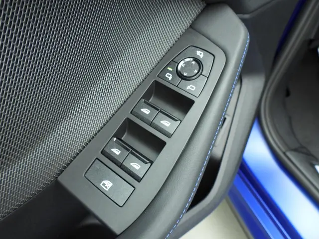 BMW 1 Serie 5-deurs 120 2025 Benzine 19