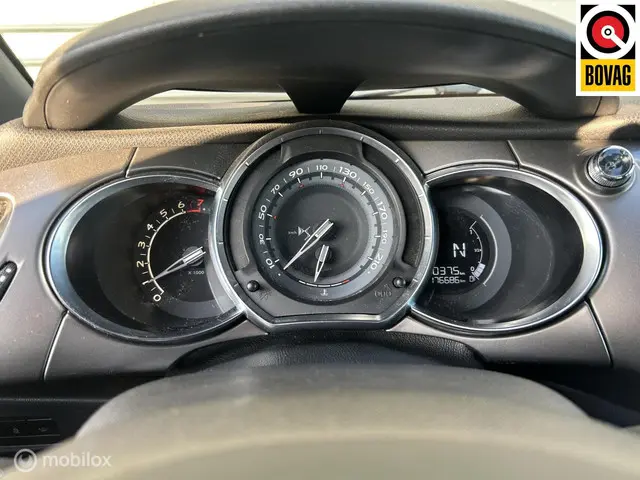 DS DS 3 1.2 PureTech Business 2017 Benzine 21