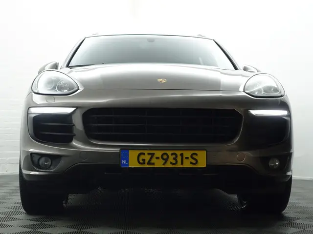 Porsche Cayenne 3.0 S E-Hybrid- 2015 Hybride Benzine 30