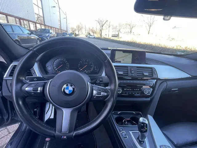 BMW 3 Serie 320i M Sport Edition 2018 Benzine 4