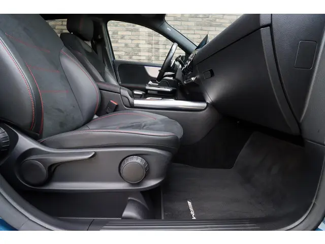 Mercedes-Benz GLA 250 e AMG Line 2022 Hybride Benzine 48