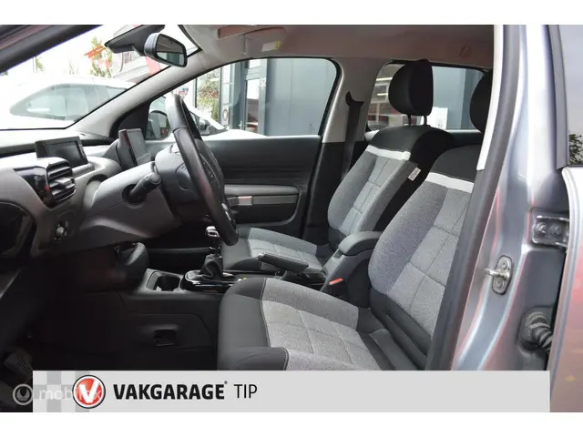 Citroën C4 Cactus 1.2 PureTech Shine 2019 Benzine 13