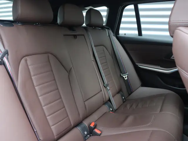 BMW 3 Serie Touring 330i xDrive 2025 Benzine 10