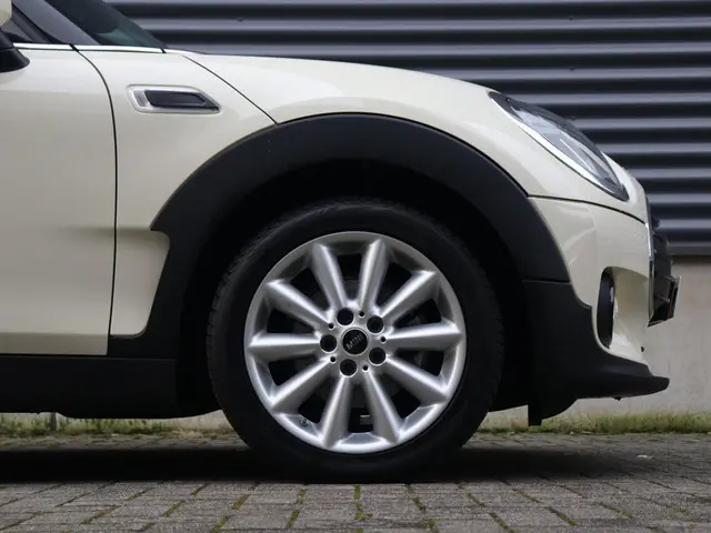 MINI Clubman One 2022 Benzine 6