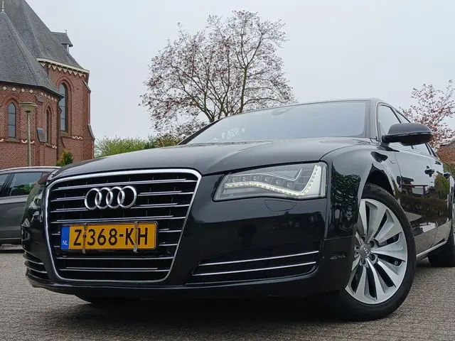 Audi A8 2.0 TFSI Hy. Pro L.+ 2012 Hybride Benzine 3