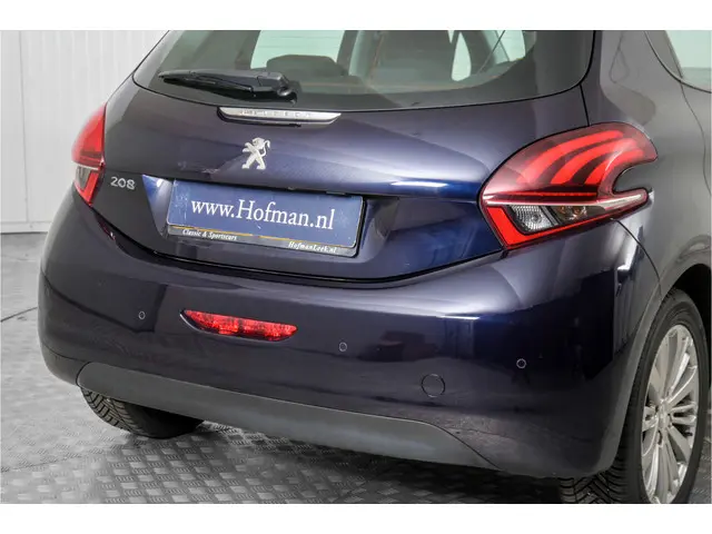 Peugeot 208 1.2 PureTech Signature 2019 Benzine 27