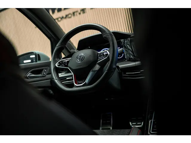 Volkswagen Golf 2.0 TSI GTI Clubsport 2024 Benzine 33