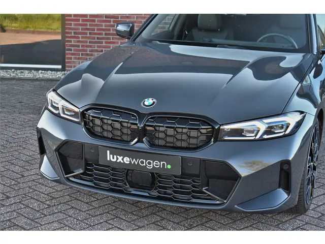 BMW 3 Serie Touring 320d M-Sport 2024 Diesel 53