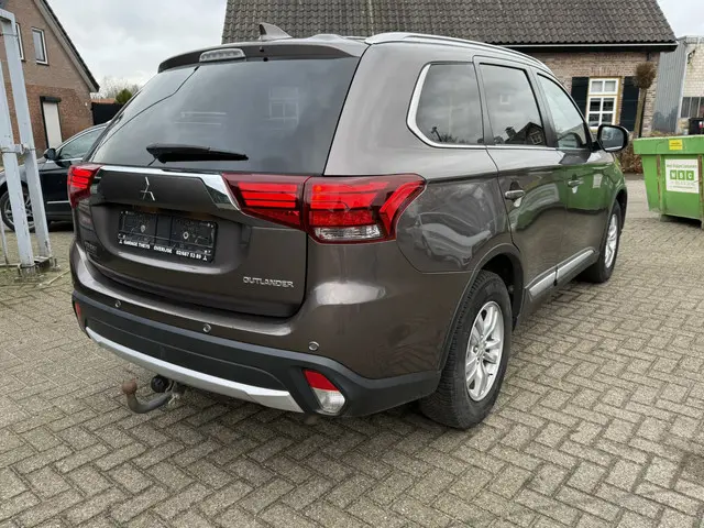 Mitsubishi Outlander 2.0 2017 Benzine 14