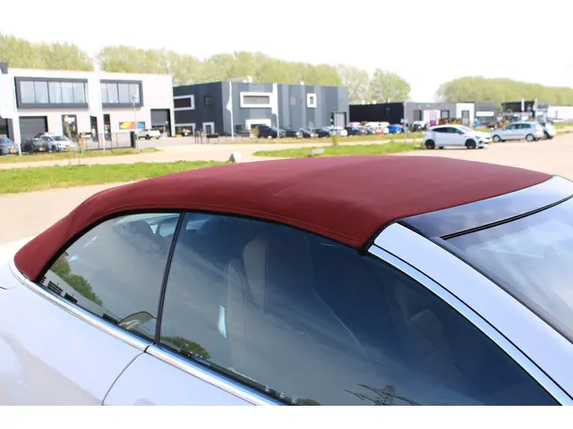 Mercedes-Benz E-Klasse Cabrio 400 AMG 2014 Benzine 24