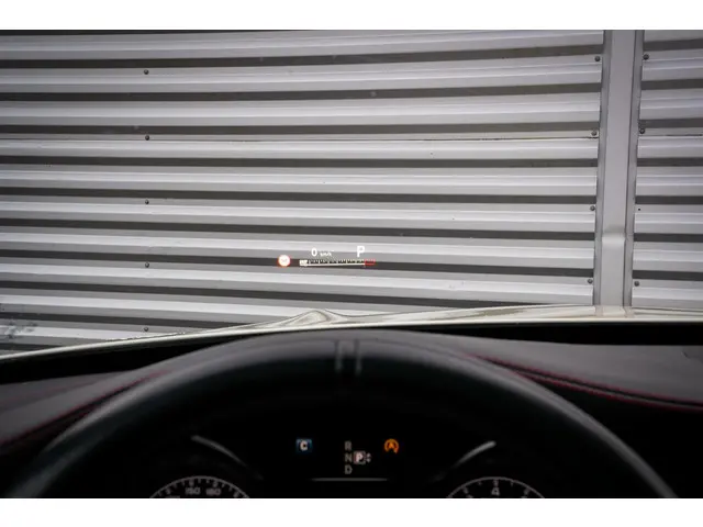 Mercedes-Benz C-Klasse AMG 63 2015 Benzine 24