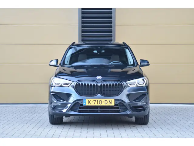 BMW X1 sDrive20i VDL Nedcar Edition 2019 Benzine 5