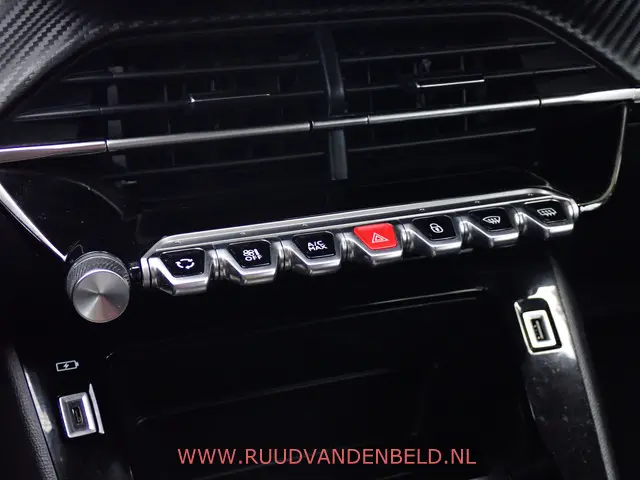 Peugeot e-208 EV Active 50 kWh 2023 Elektrisch 17