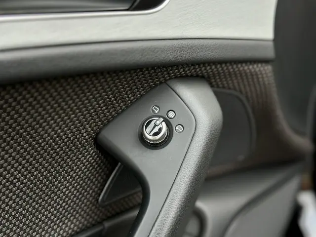 Audi A6 Avant 2.0 TFSI quattro S-Line 2018 Benzine 25