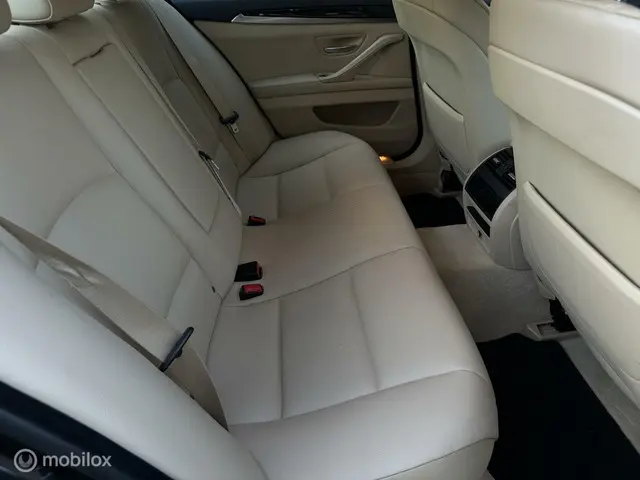 BMW 5 Serie 520i High Executive 2012 Benzine 20