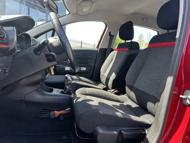 Citroën C3 1.2 PureTech S&S Shine 2017 Benzine 6