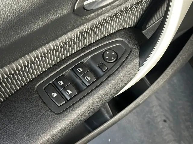 BMW 1 Serie 116i Automaat|Navi|PDC|nette auto 2012 Benzine 10