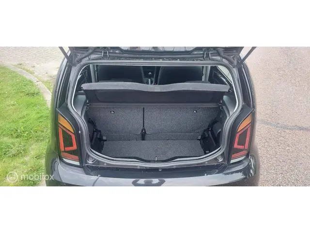 Volkswagen up! 98404 1.0 BMT move 2017 Benzine 17