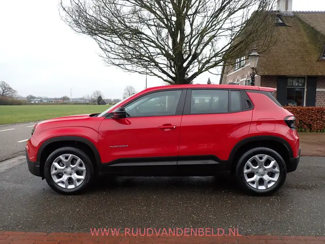 Jeep Avenger Altitude 54kWh 2024 Elektrisch 6