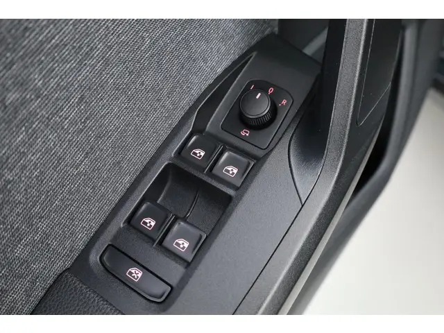 SEAT Arona 1.0 TSI Xperience 2021 Benzine 7