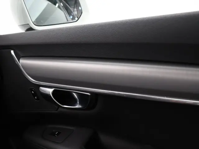 Volvo V90 2.0 T4 190 PK AUT. 2019 Benzine 61