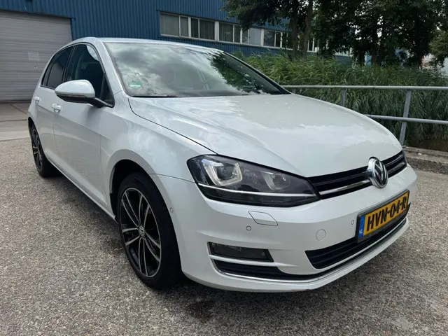 Volkswagen Golf 1.4 TSI ACT Bns Ed R 2015 Benzine 8