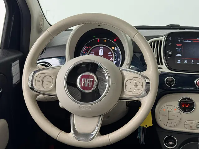 Fiat 500 0.9 TwinAir Turbo Collezione 2019 Benzine 17