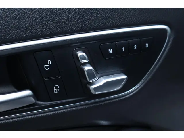 Mercedes-Benz GLA AMG 45 4MATIC 2018 Benzine 17