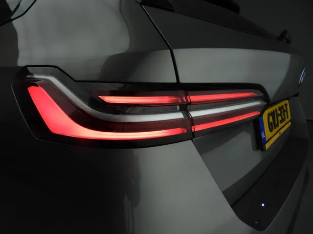 BMW 5 Serie Touring 530e 2024 Hybride Benzine 40