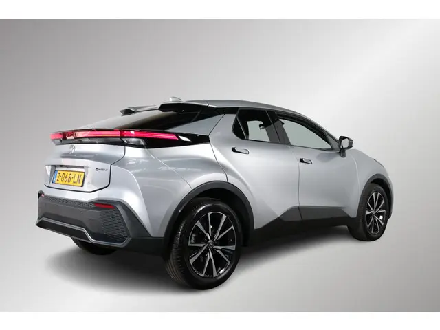 Toyota C-HR 2