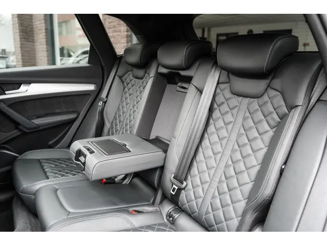 Audi Q5 55 TFSI e S Edition 2020 Hybride Benzine 12