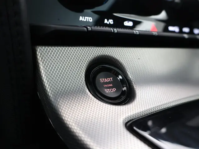 Jaguar F-Type 3.0 V6 340 PK COUPÉ 2017 Benzine 42