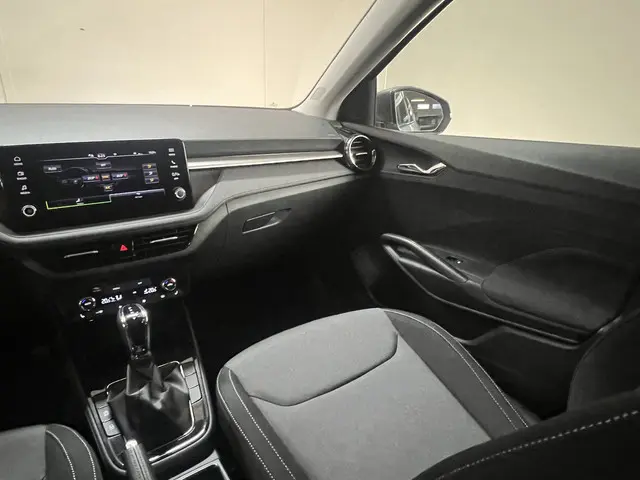 Škoda Fabia 1.0 TSI Selection 116 PK DSG 2024 Benzine 28