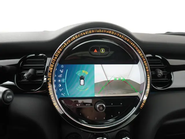 MINI Electric Camden Edition 33 kWh 2022 Elektrisch 17