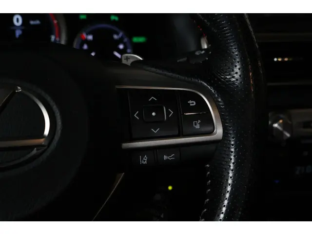 Lexus GS 300h F Sport Line 2017 Hybride Benzine 13