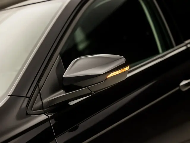 Volkswagen Polo 1.0 TSI Sportline 2023 Benzine 31