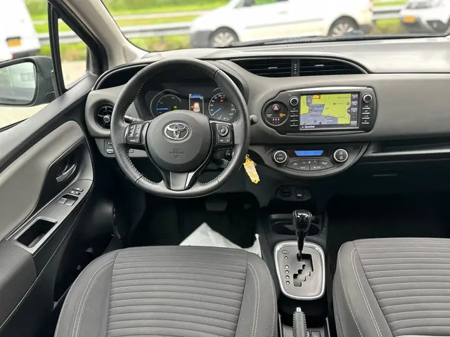 Toyota Yaris 1.5 Hybrid Active 2020 Hybride Benzine 7