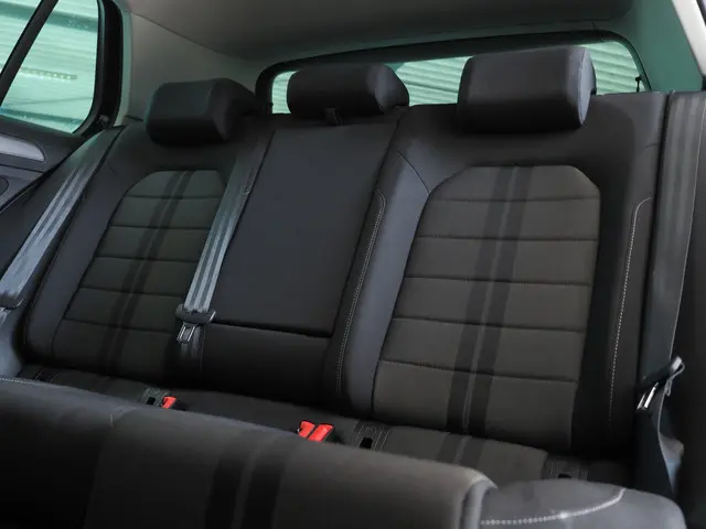 Volkswagen Golf 1.0 TSI Connected Series 2016 Benzine 8