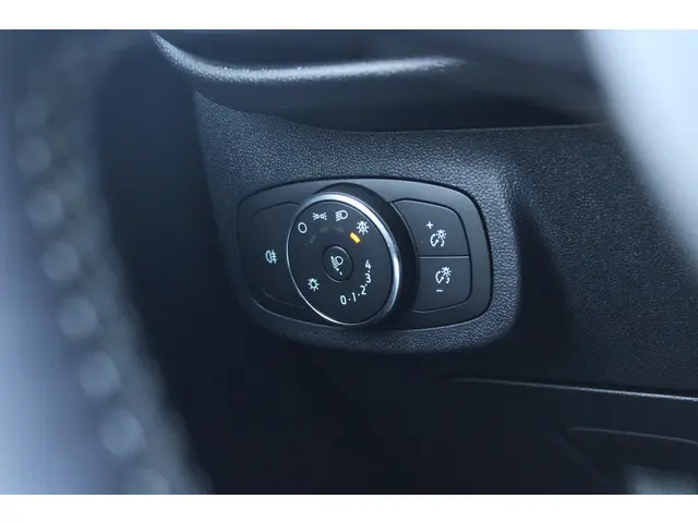 Ford Fiesta 1.0 EcoBoost Hybrid Titanium 2022 Benzine 19