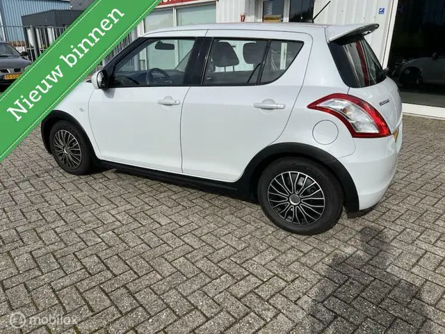 Suzuki Swift 1.2 Bandit EASSS 2012 Benzine 6