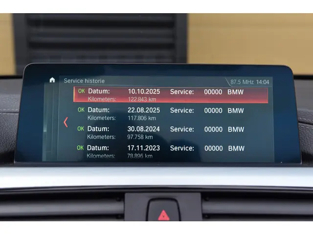 BMW 4 Serie Cabrio 440i High Executive 2019 Benzine 18