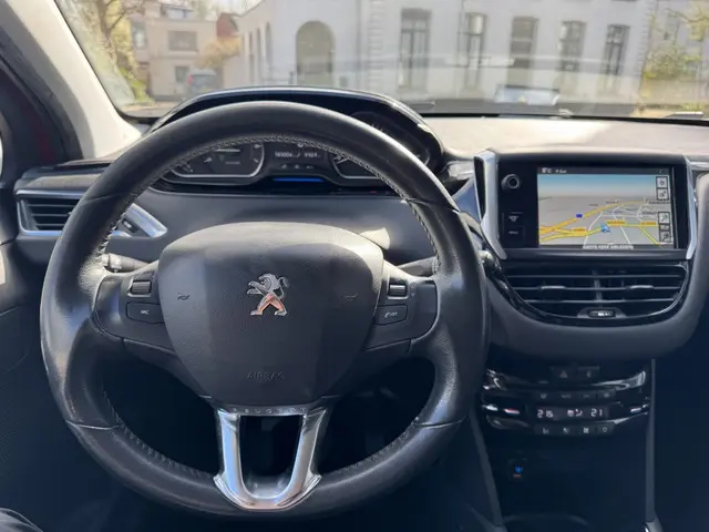 Peugeot 208 1.6 VTi Allure *KOPPAKKING LEK* 2012 Benzine 15
