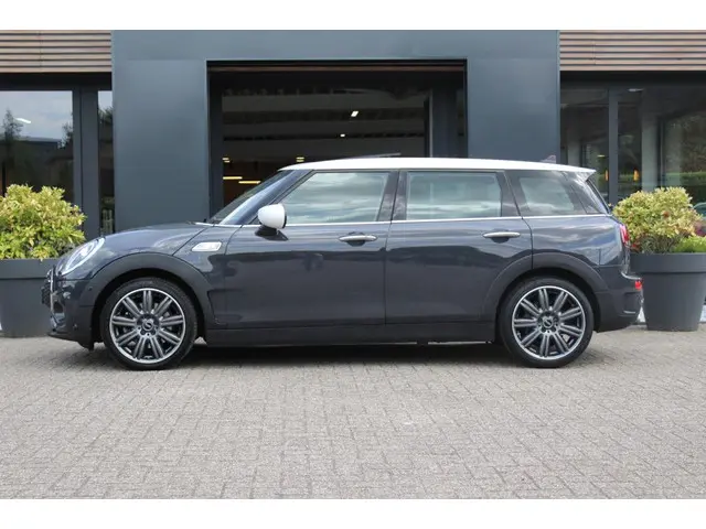 MINI Clubman 2