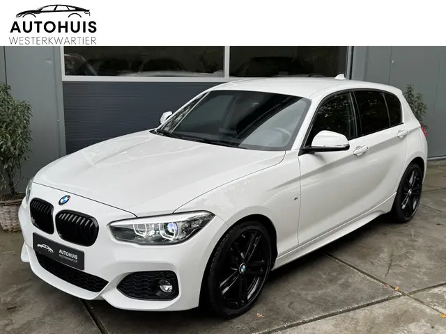 BMW 1 Serie 118i 136pk Automaat Executive 2019 Benzine