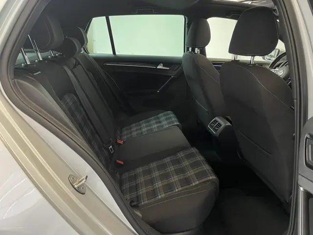 Volkswagen Golf 1.4 TSI GTE 2015 Hybride Benzine 23