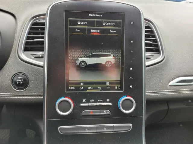 Renault Grand Scénic 1.2 TCe Intens 2017 Benzine 30
